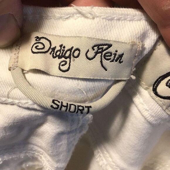 Shorts by indigo rain size 0 ￼ - Picture 6 of 8